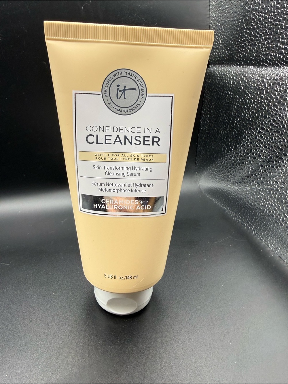 IT Cosmetics Confidence in a Cleanser Hydrating Cleansing Serum -